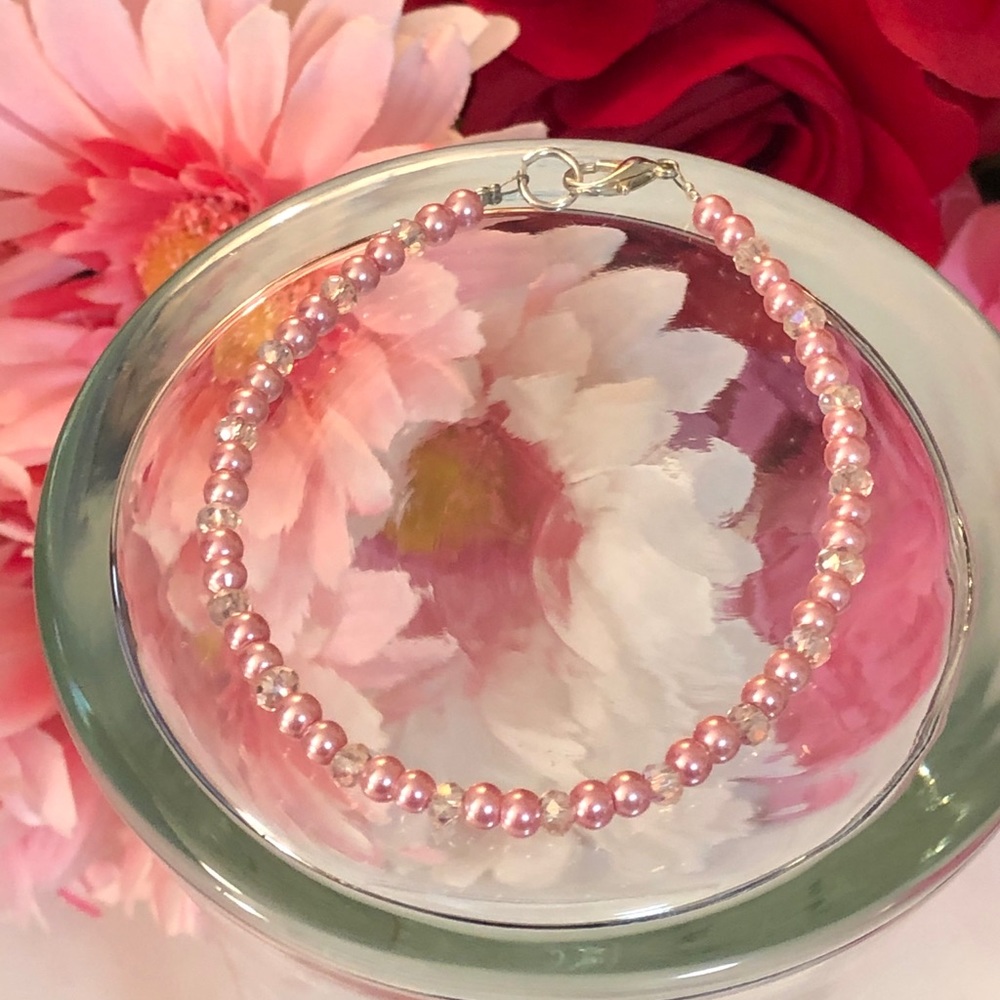 Pink Crystal Pearl Bracelet NWOT
